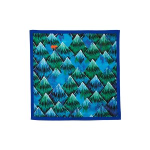 There's A Bear Over There Knot Wrap